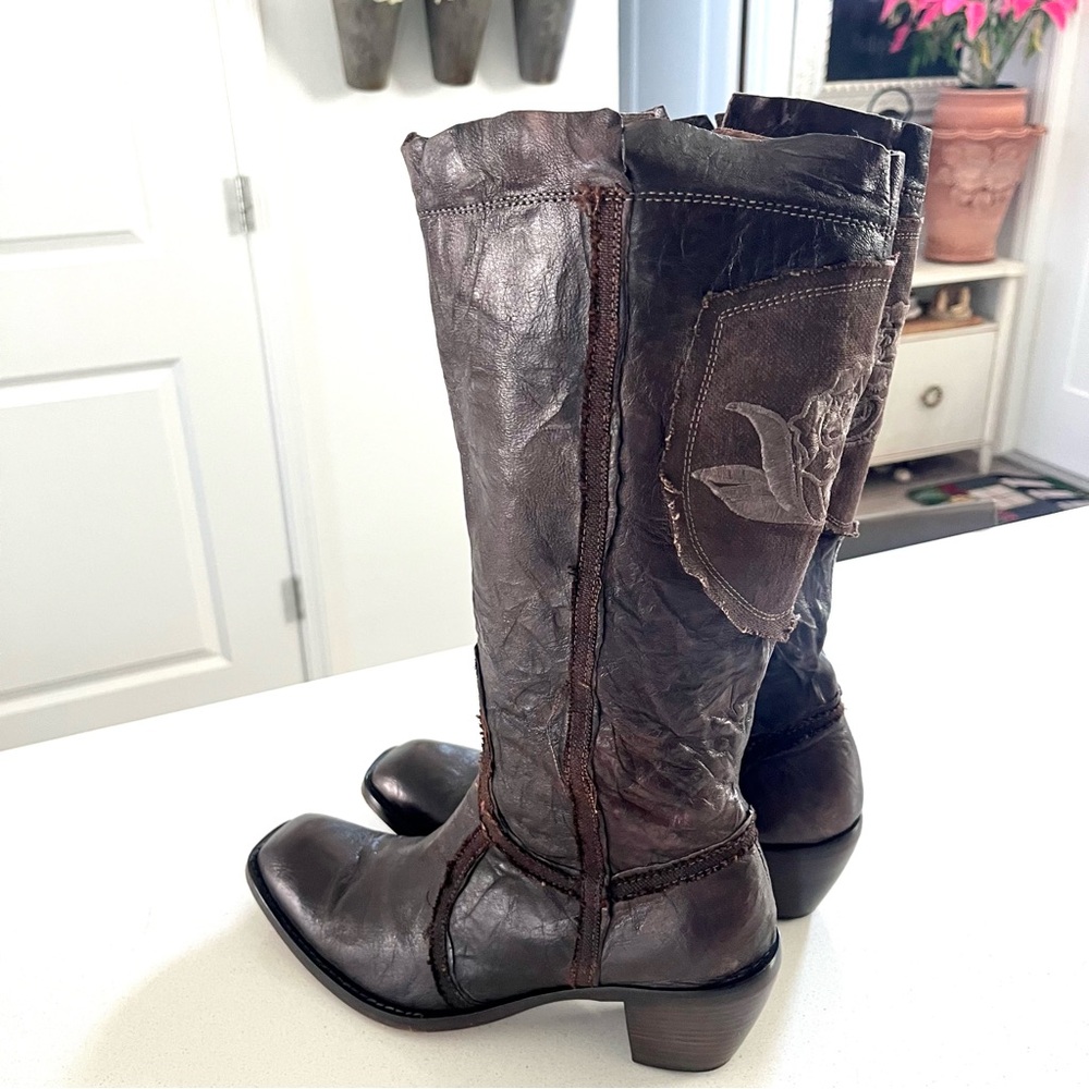 Siren by Mark Nason Villa Boot
Dark Brown Rare Vintage - Picture 13 of 16